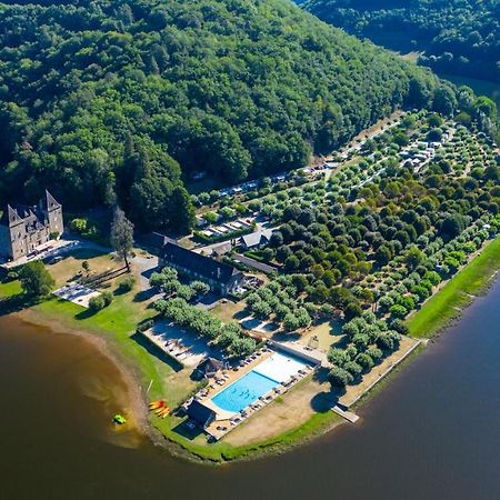 Camping Le Chateau Du Gibanel Saint-Martial-Entraygues Dış mekan fotoğraf