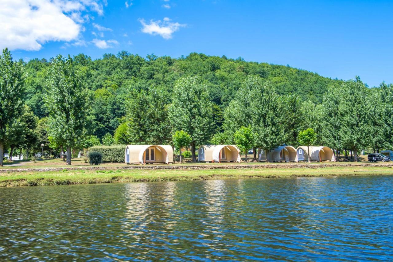 Camping Le Chateau Du Gibanel Saint-Martial-Entraygues Dış mekan fotoğraf