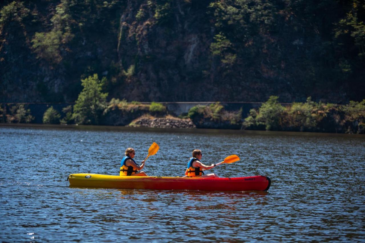 Camping Le Chateau Du Gibanel Saint-Martial-Entraygues Dış mekan fotoğraf