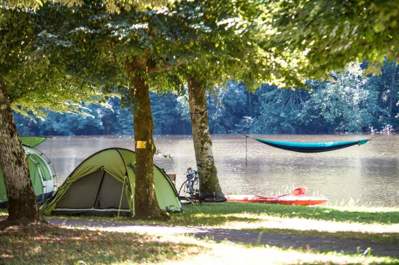 Camping Le Chateau Du Gibanel Saint-Martial-Entraygues Dış mekan fotoğraf