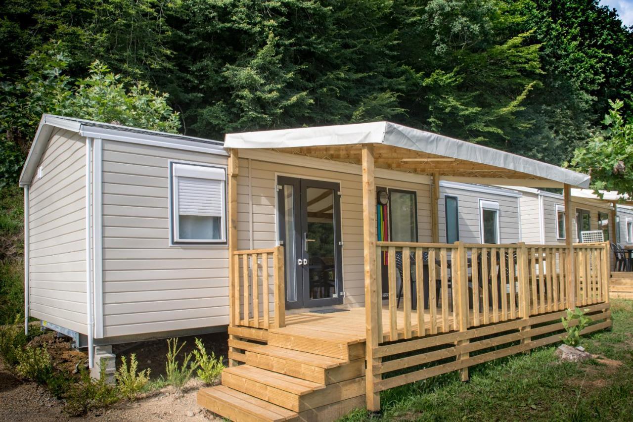 Camping Le Chateau Du Gibanel Saint-Martial-Entraygues Dış mekan fotoğraf